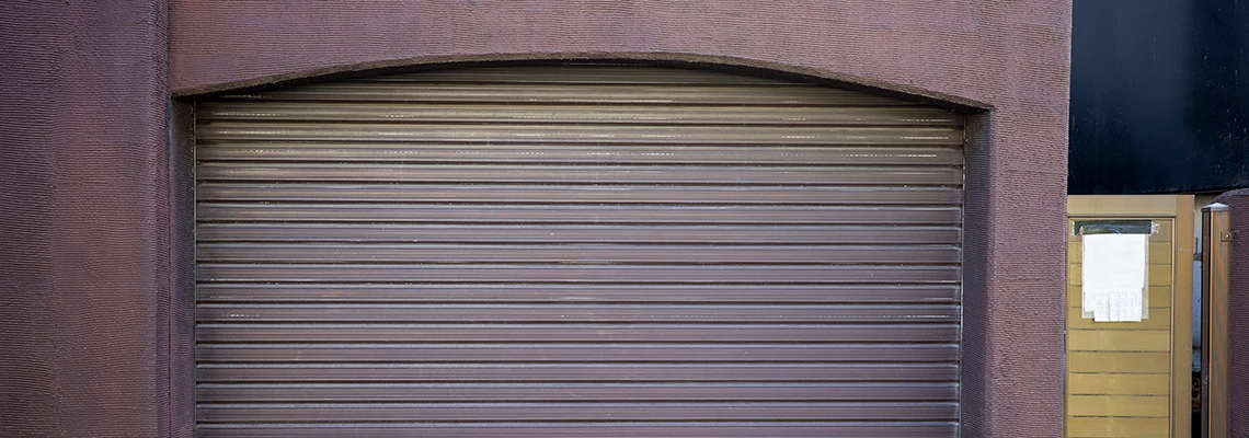 Fallen Garage Door Worn Rollers Replacement in Panama City, Florida